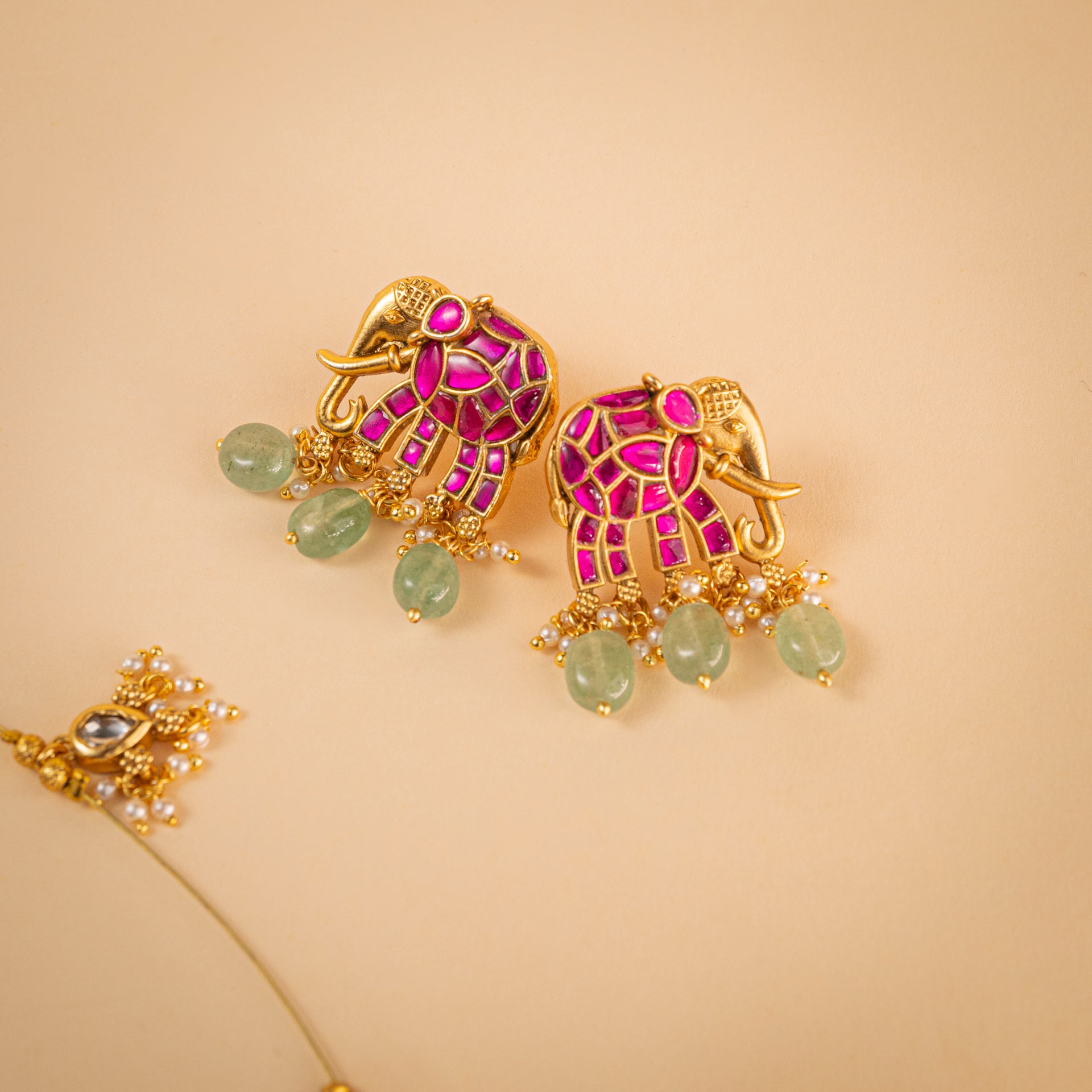 Gajanan Necklace Pink