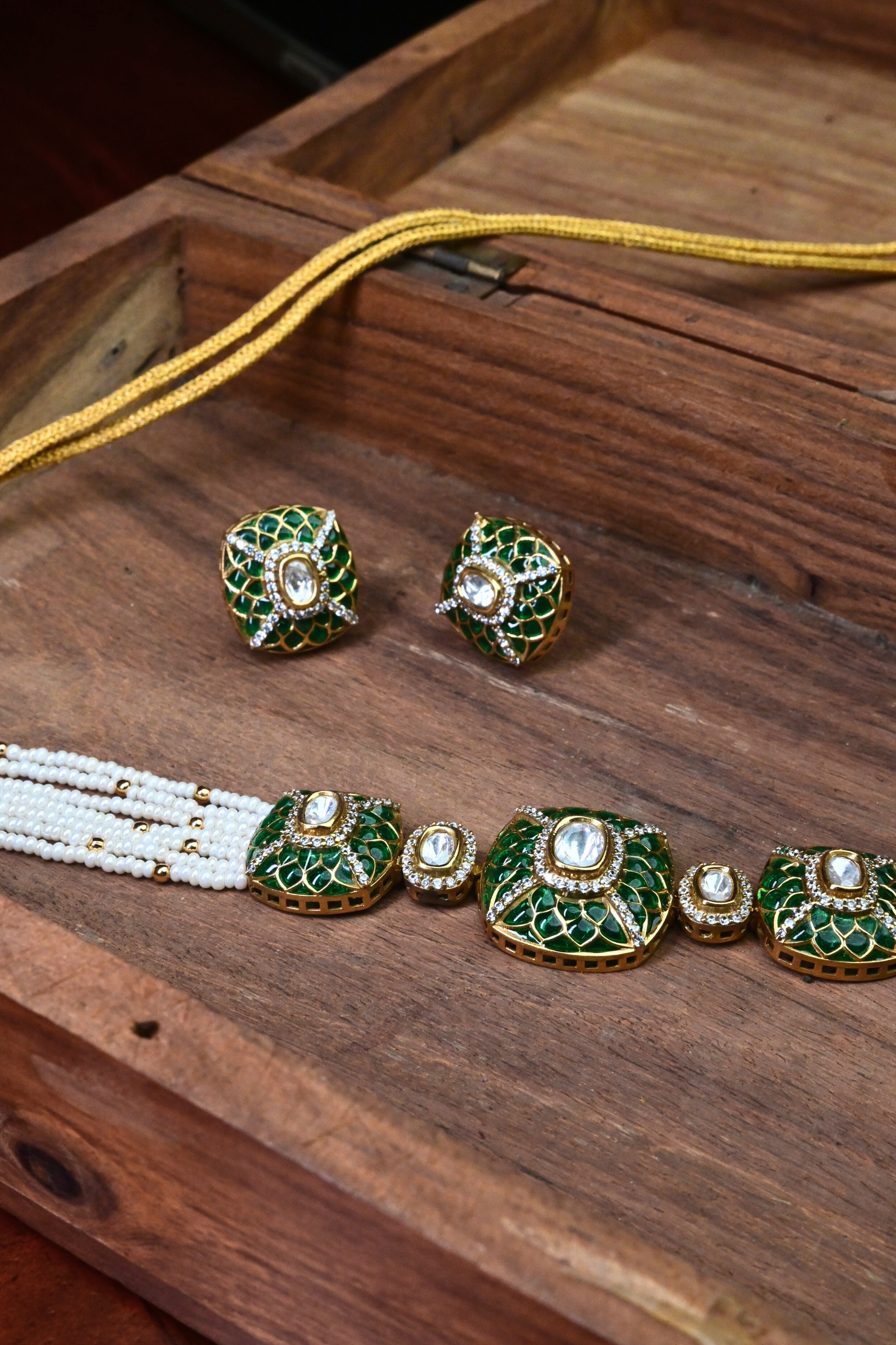 Ira Collar