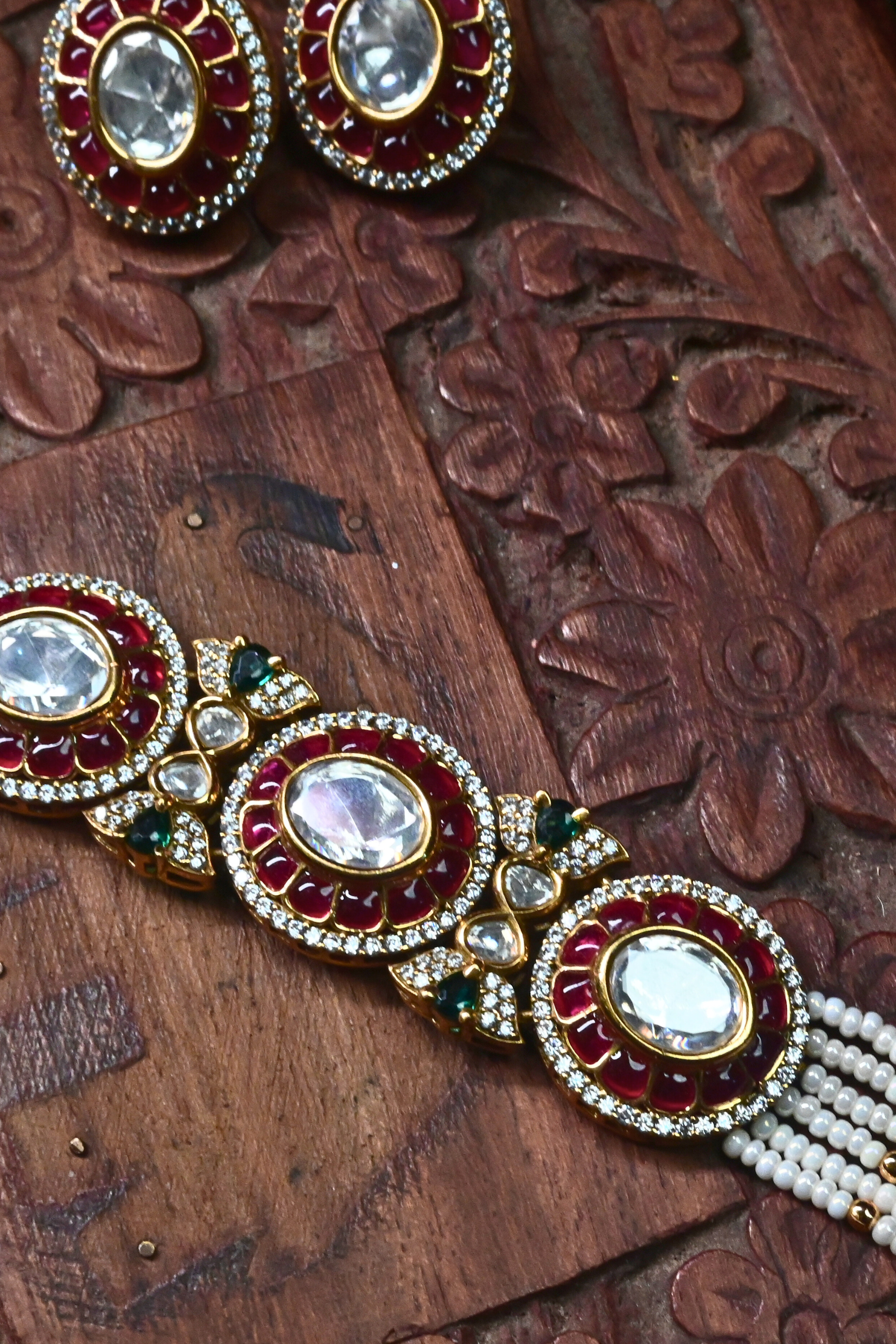 Meira Choker