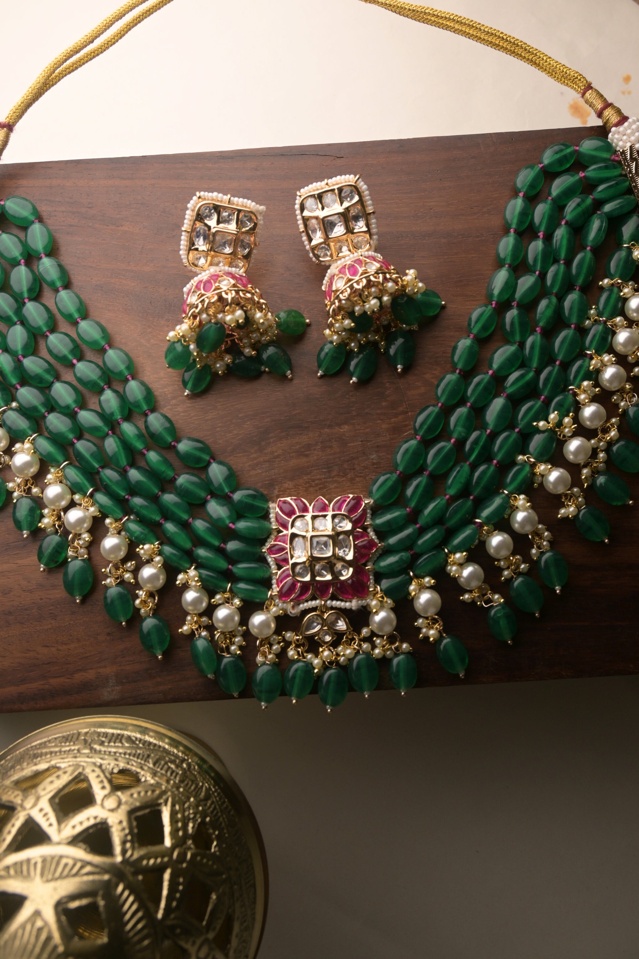 Meharbano Emerald choker