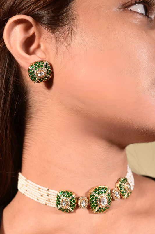 Ira Collar