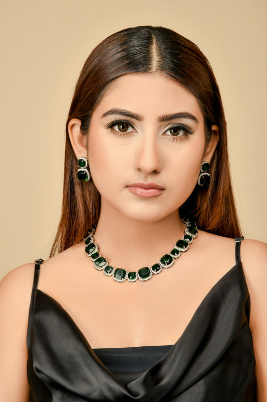 Ella Emerald Necklace Set