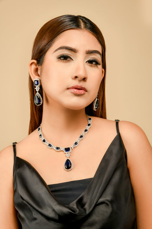 Aileu Sapphire Necklace Set