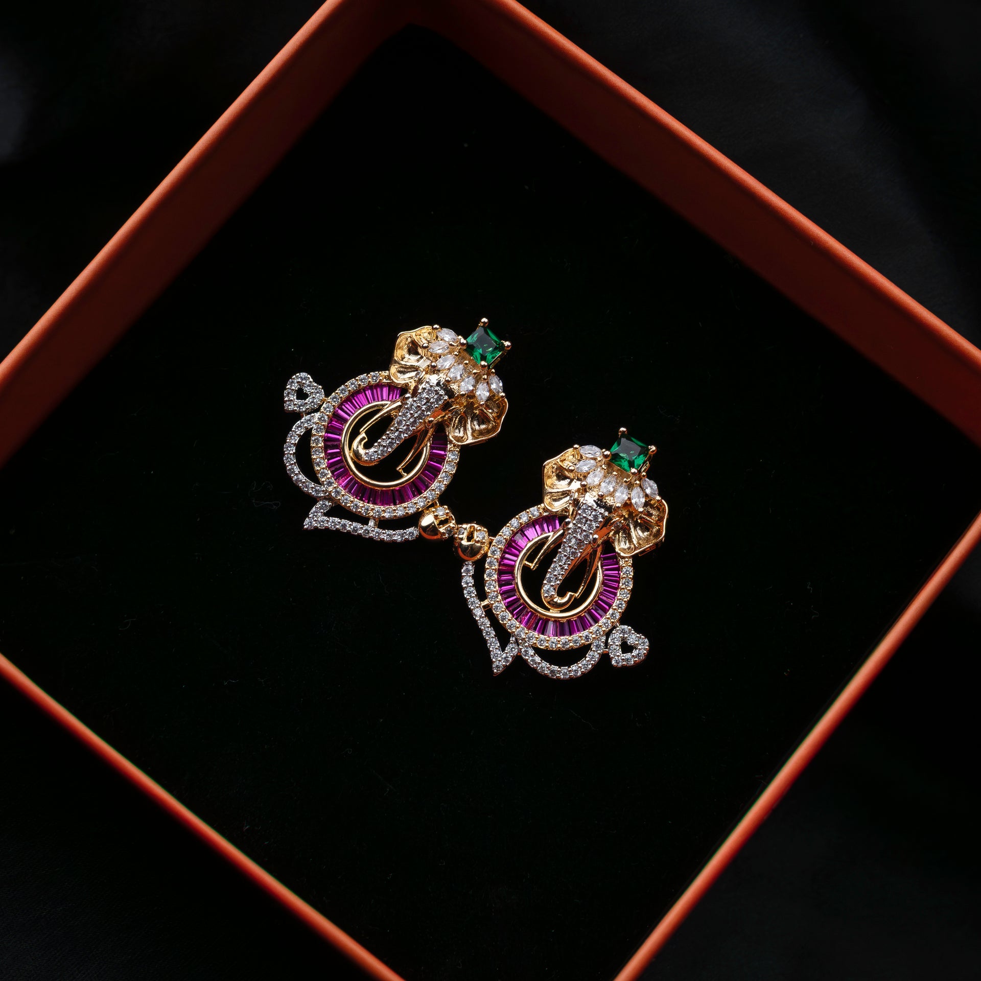 Aaradhya Ganesh Pendant Set