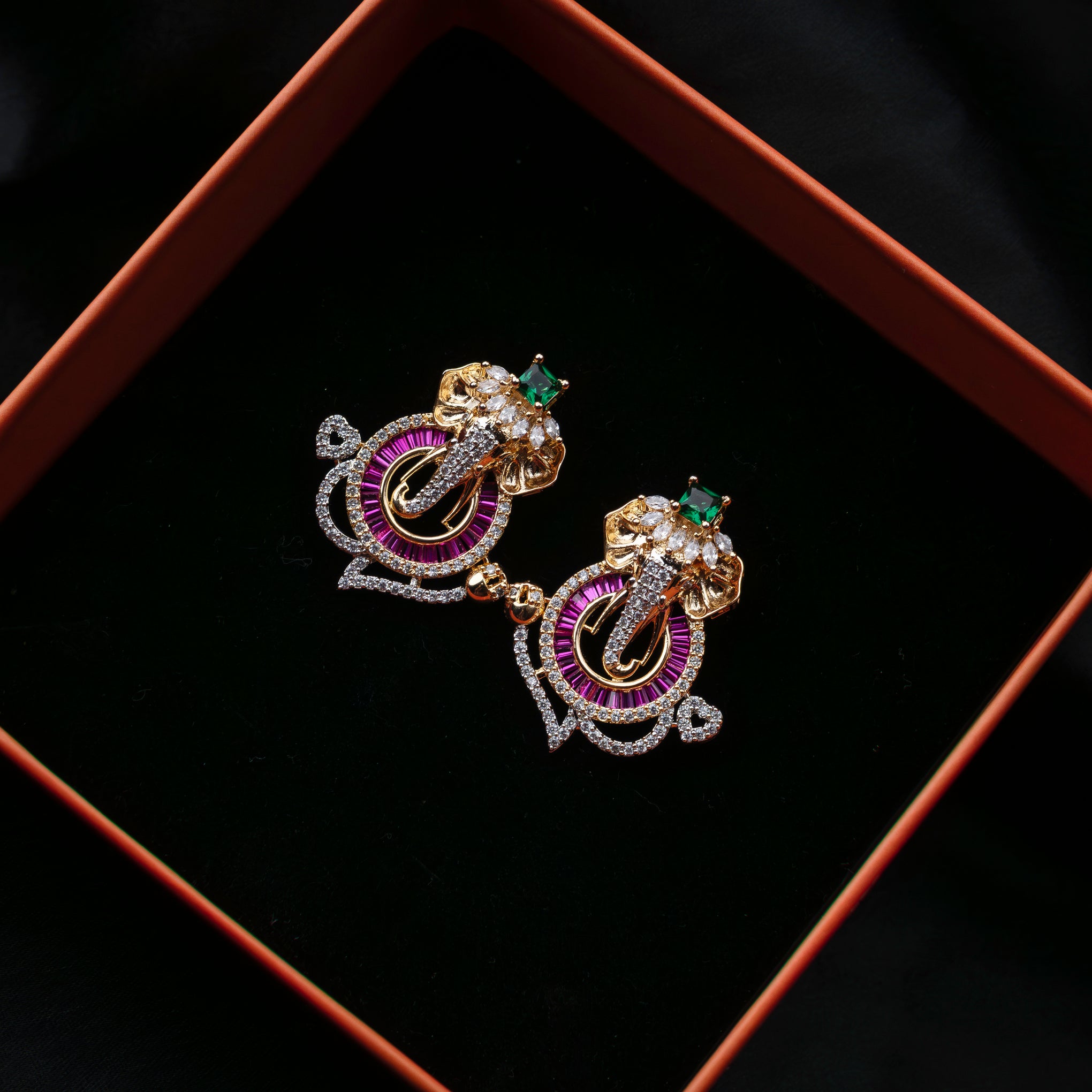 Aaradhya Ganesh Pendant Set