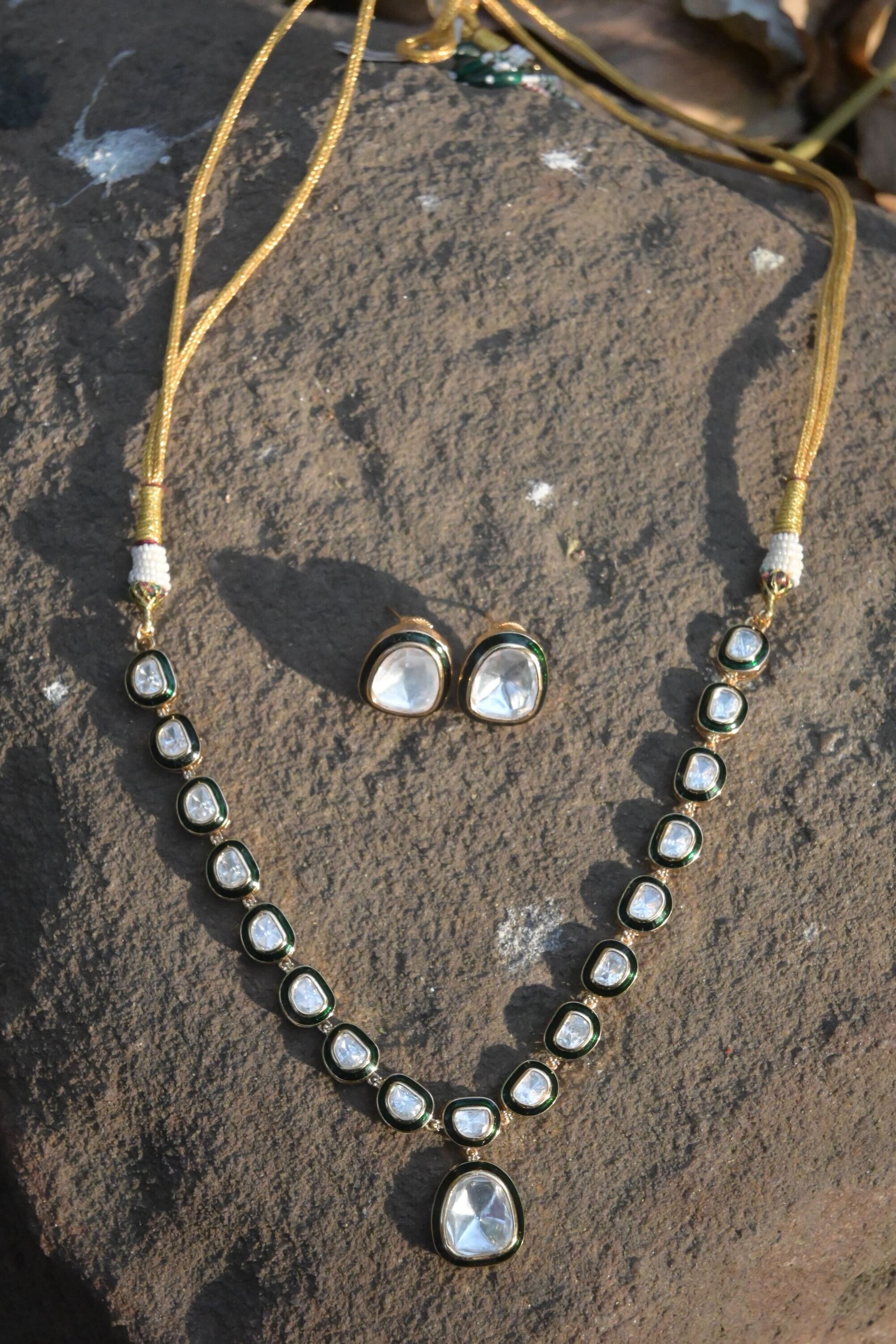 Nairaara polki necklace